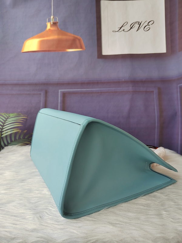 スーパーコピーブランドバッグ素材ディテール